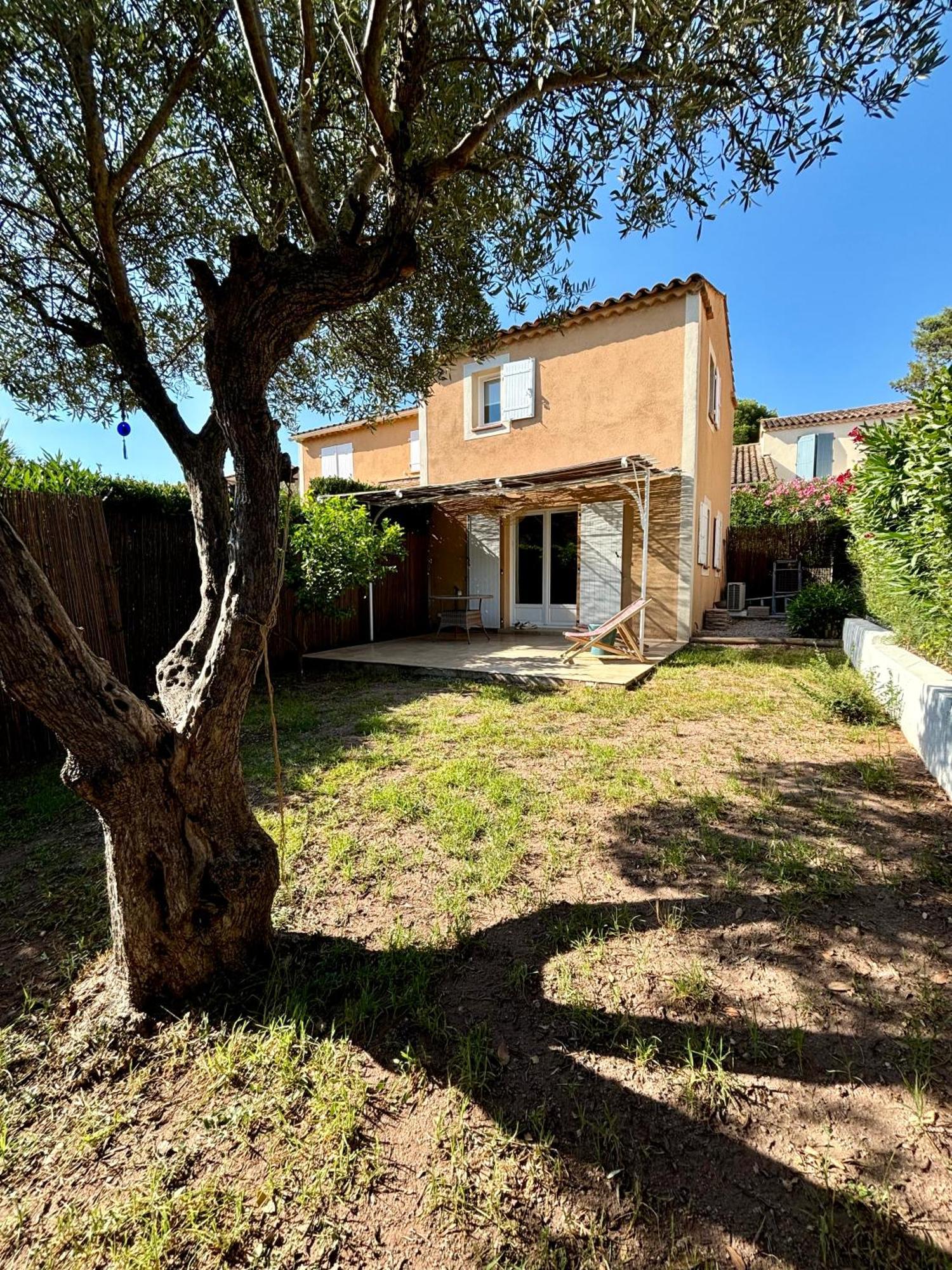 Fréjus Bastidon Paisible Dans Residence Avec Piscine מראה חיצוני תמונה