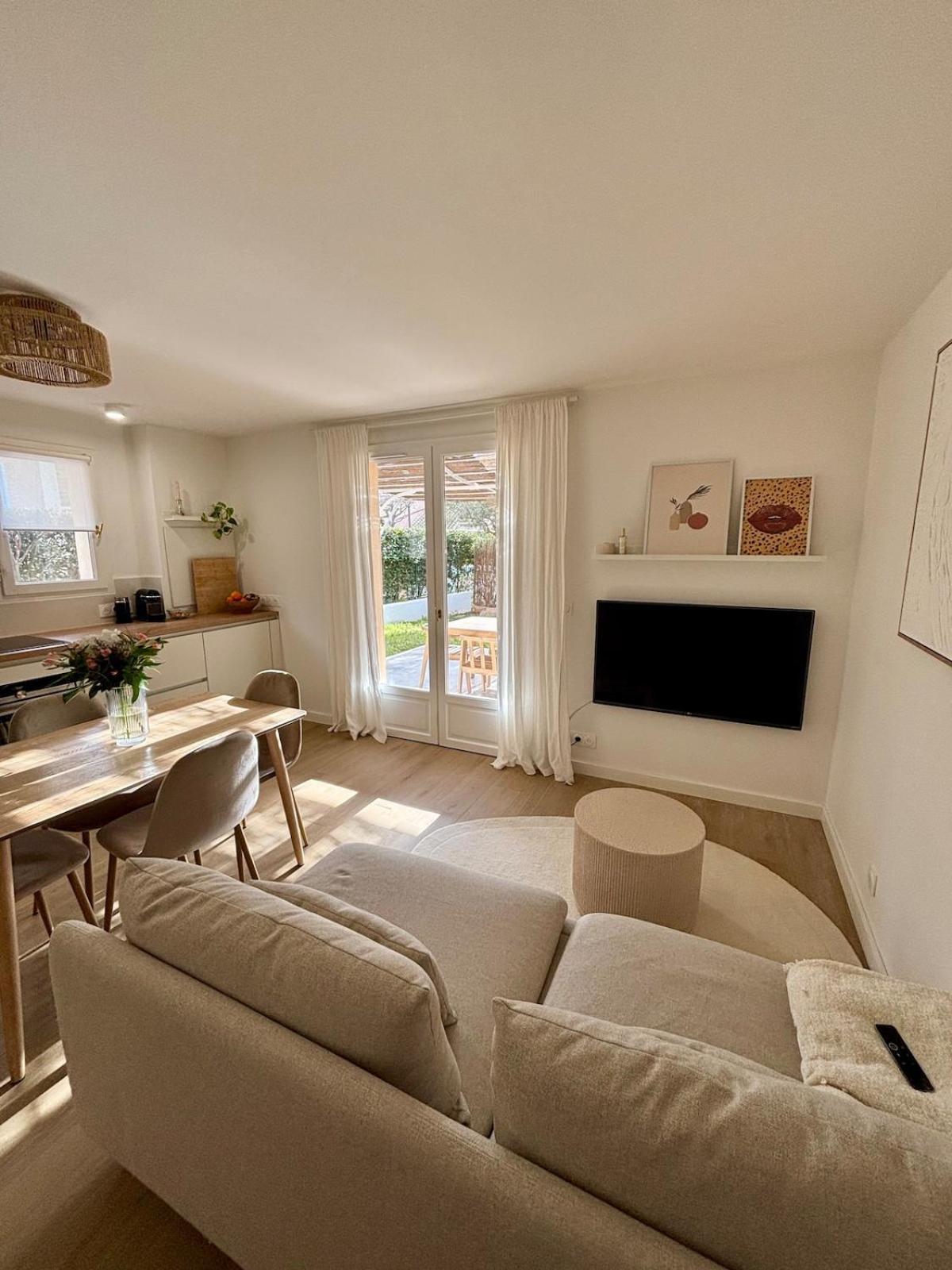 Fréjus Bastidon Paisible Dans Residence Avec Piscine מראה חיצוני תמונה